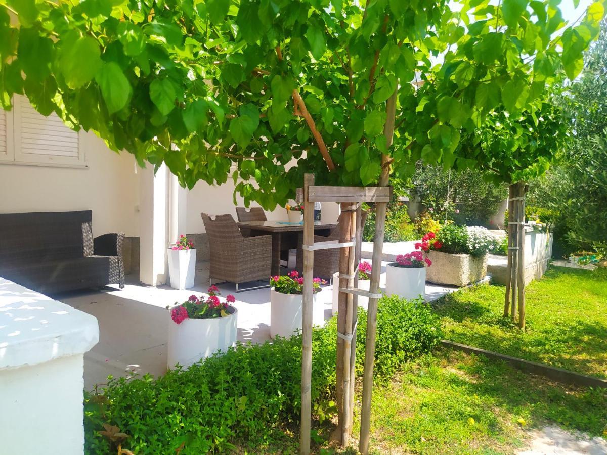 Apartmani Trubi 2 Vodice Kültér fotó